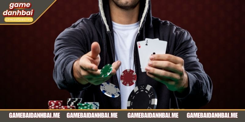 Luật chơi bài poker đọc và đoán đối thủ